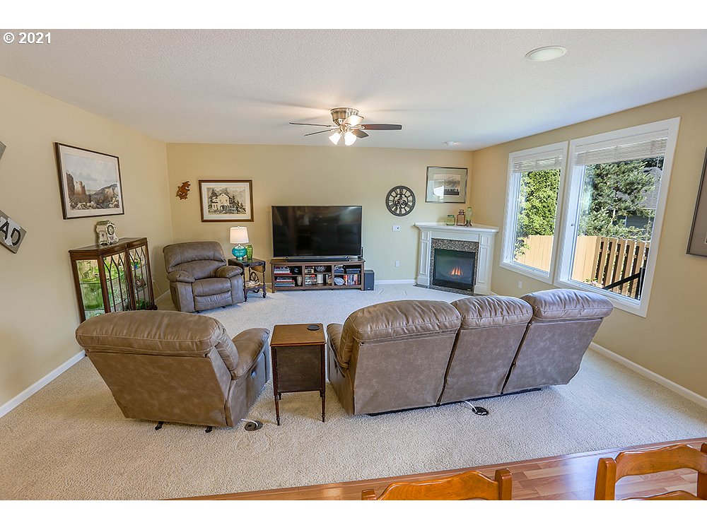 808 North 9th Way Ridgefield, WA 98642 - Photo 11 of 32