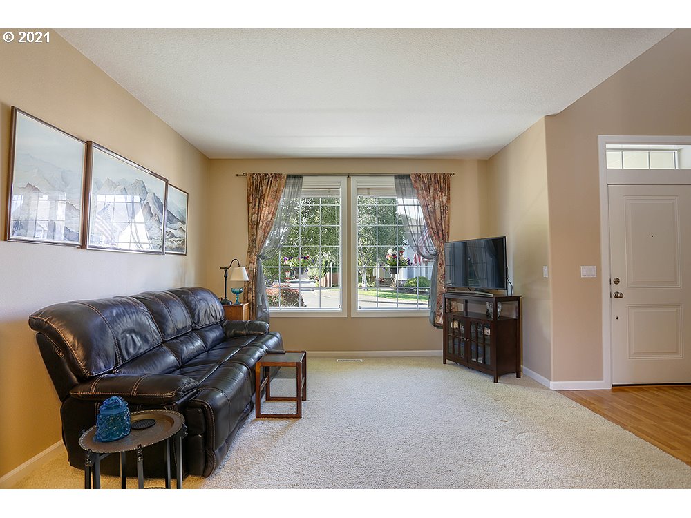 808 North 9th Way Ridgefield, WA 98642 - Photo 12 of 32