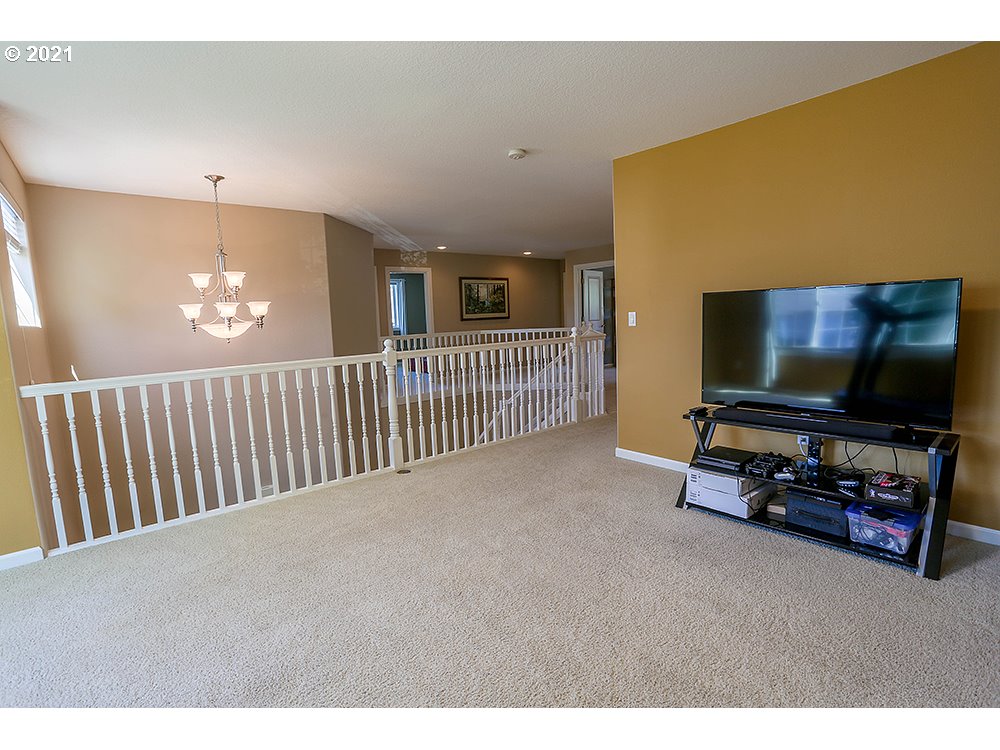 808 North 9th Way Ridgefield, WA 98642 - Photo 22 of 32