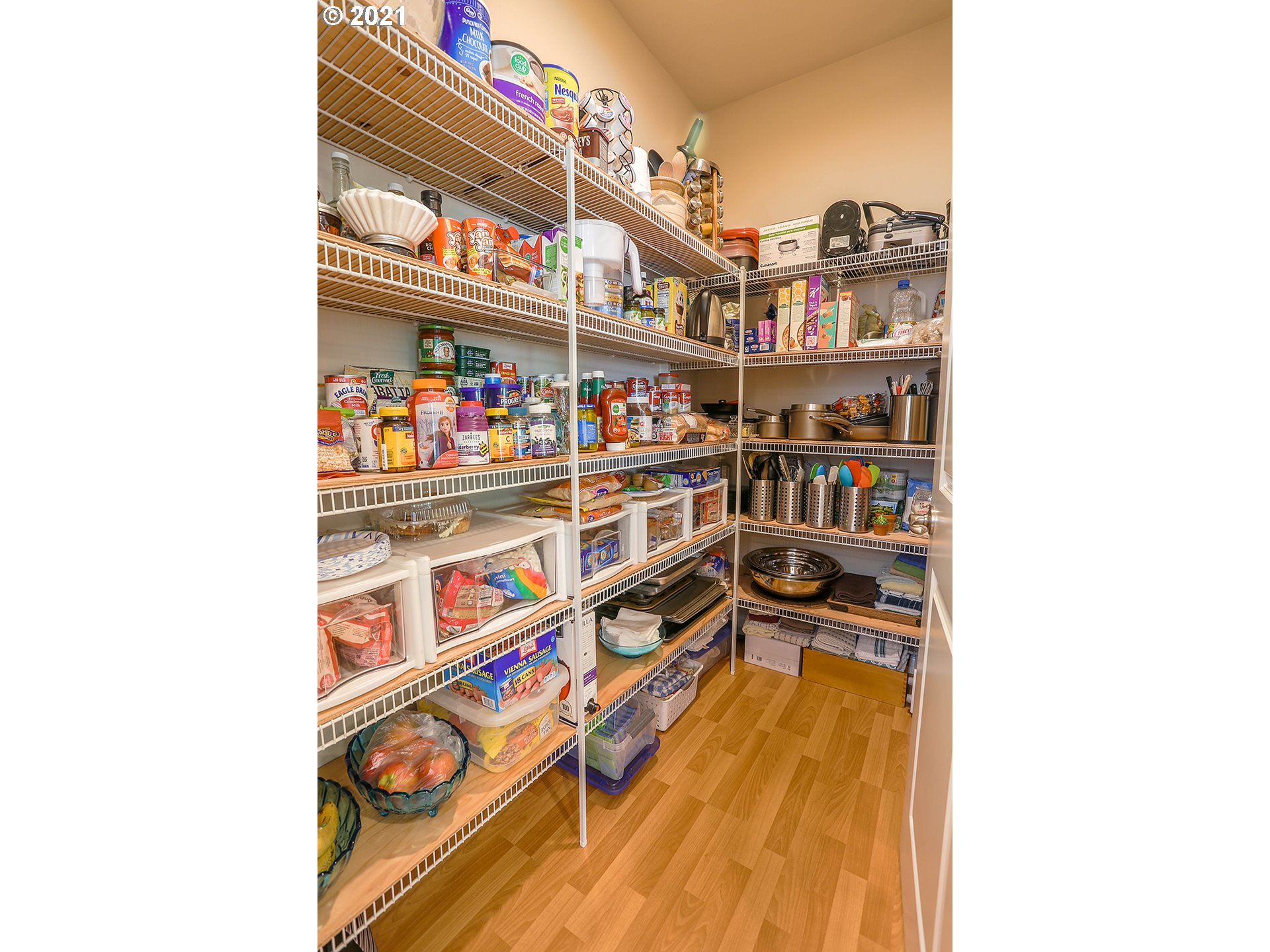 808 North 9th Way Ridgefield, WA 98642 - Photo 5 of 32