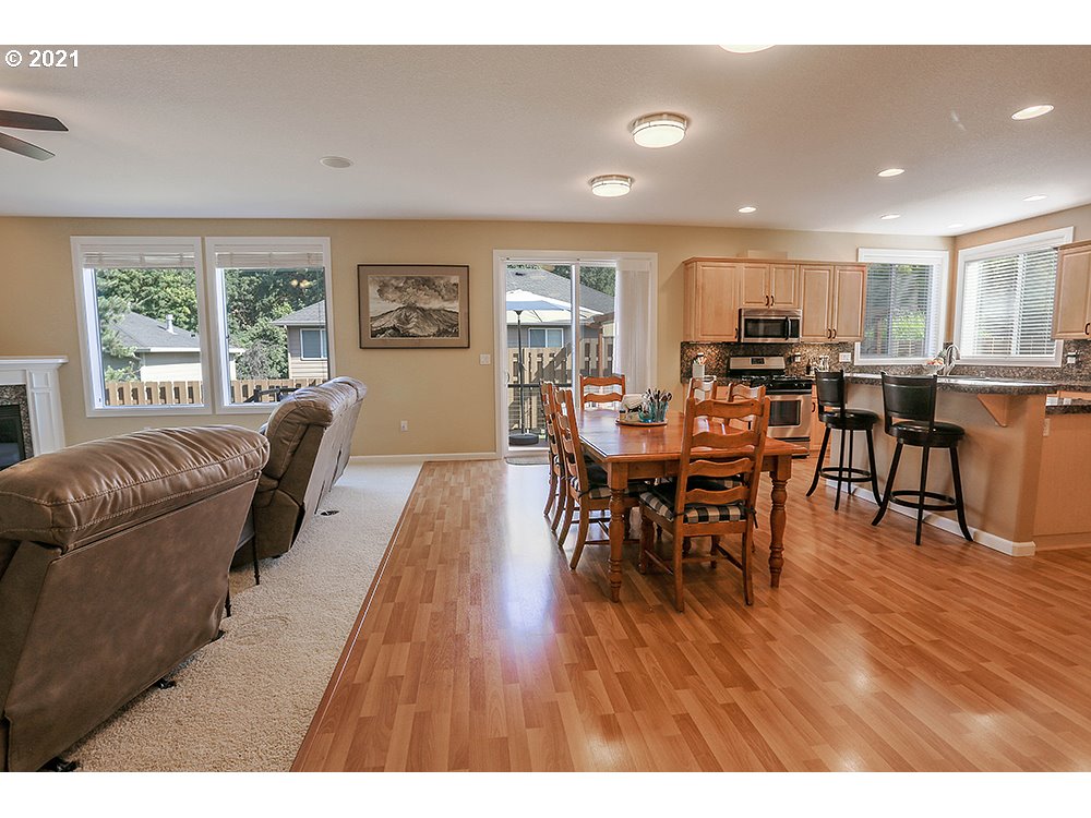 808 North 9th Way Ridgefield, WA 98642 - Photo 10 of 32