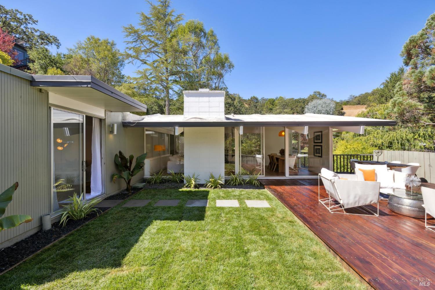 876 Las Ovejas Avenue San Rafael, CA 94903 - Photo 13 of 67