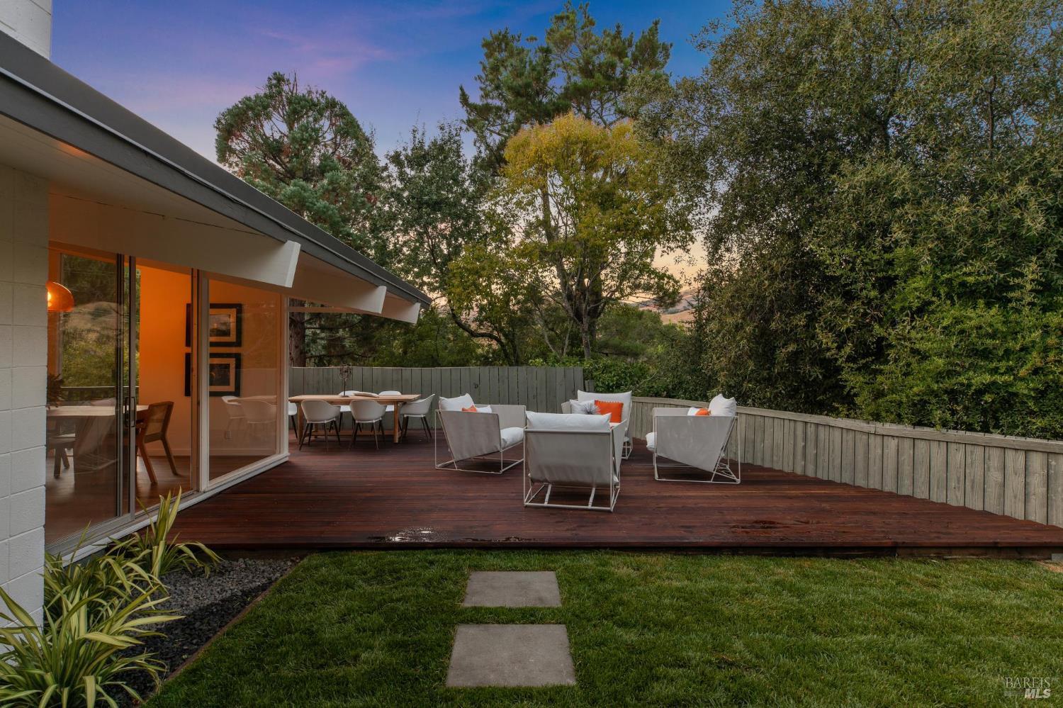 876 Las Ovejas Avenue San Rafael, CA 94903 - Photo 17 of 67