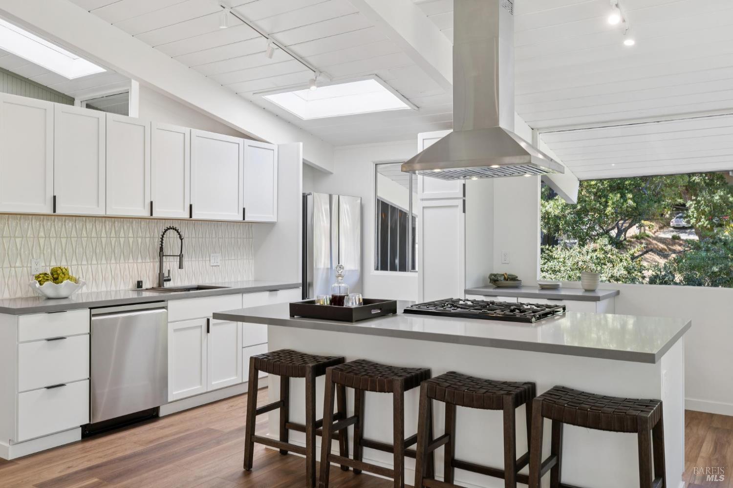 876 Las Ovejas Avenue San Rafael, CA 94903 - Photo 19 of 67