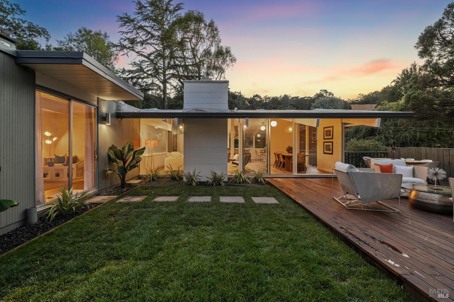 876 Las Ovejas Avenue San Rafael, CA 94903 - Photo 4 of 67