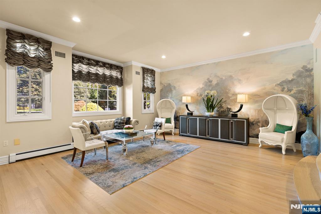 23 Hunter Ridge Woodcliff Lake, NJ 07677 - Photo 16 of 46 Gallery Image 16