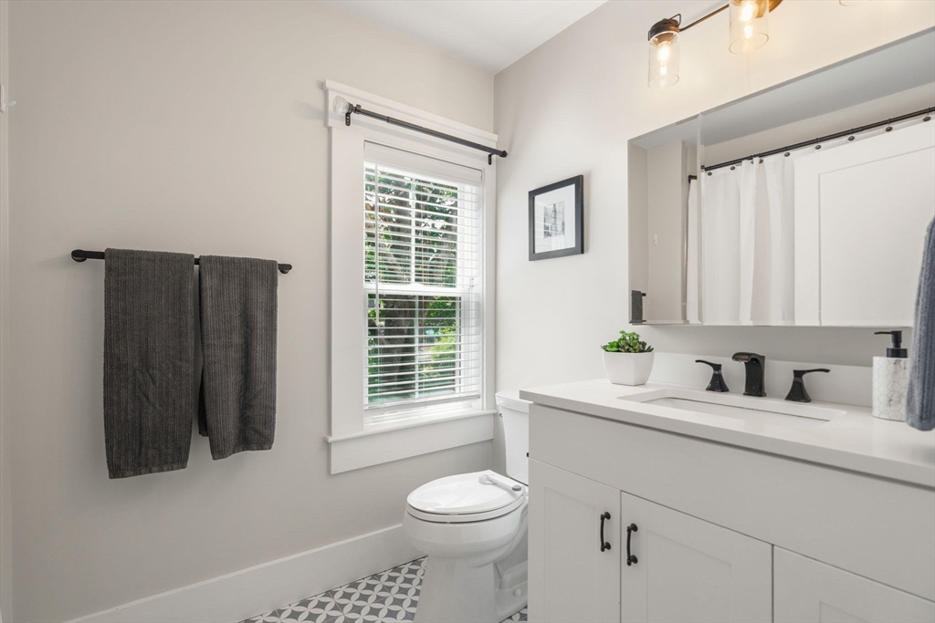 167 R Stratford Street Boston, MA 02132 - Photo 11 of 18