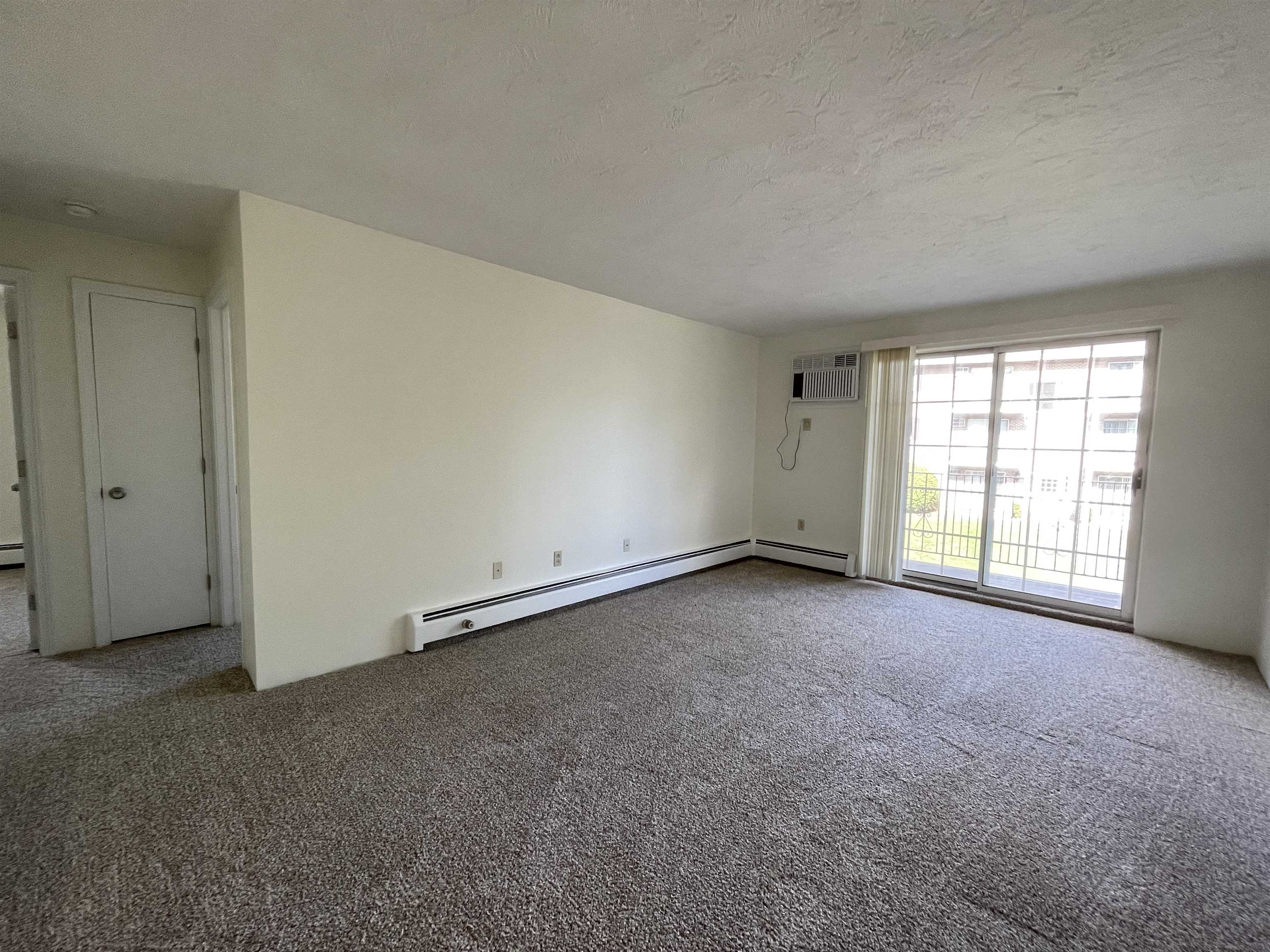 385 Huse Road, Unit 15 Manchester, NH 03103 - Photo 19 of 42