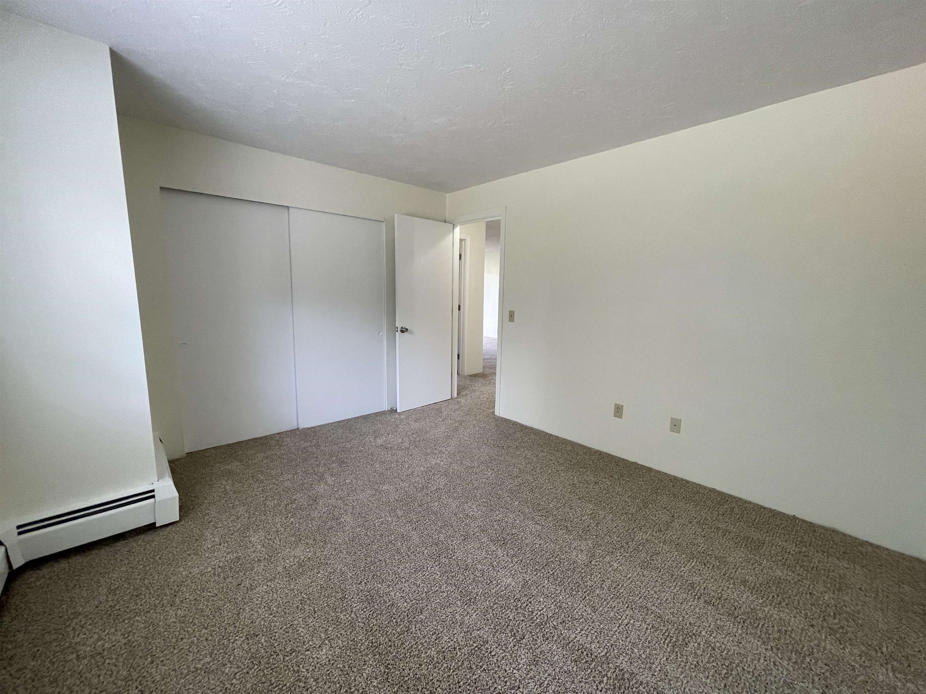 385 Huse Road, Unit 15 Manchester, NH 03103 - Photo 29 of 42