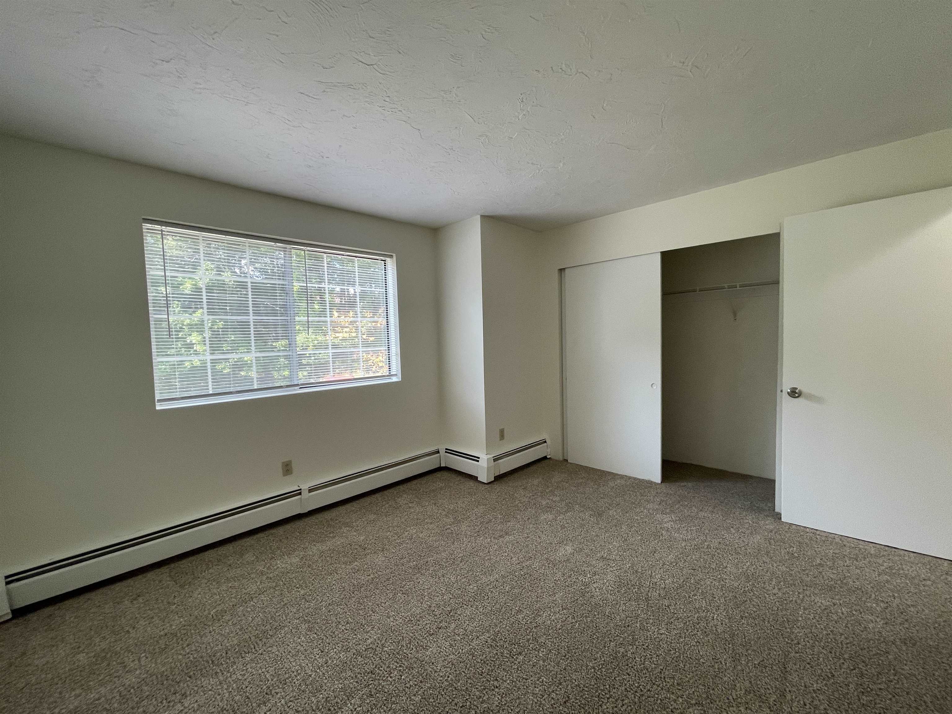 385 Huse Road, Unit 15 Manchester, NH 03103 - Photo 31 of 42