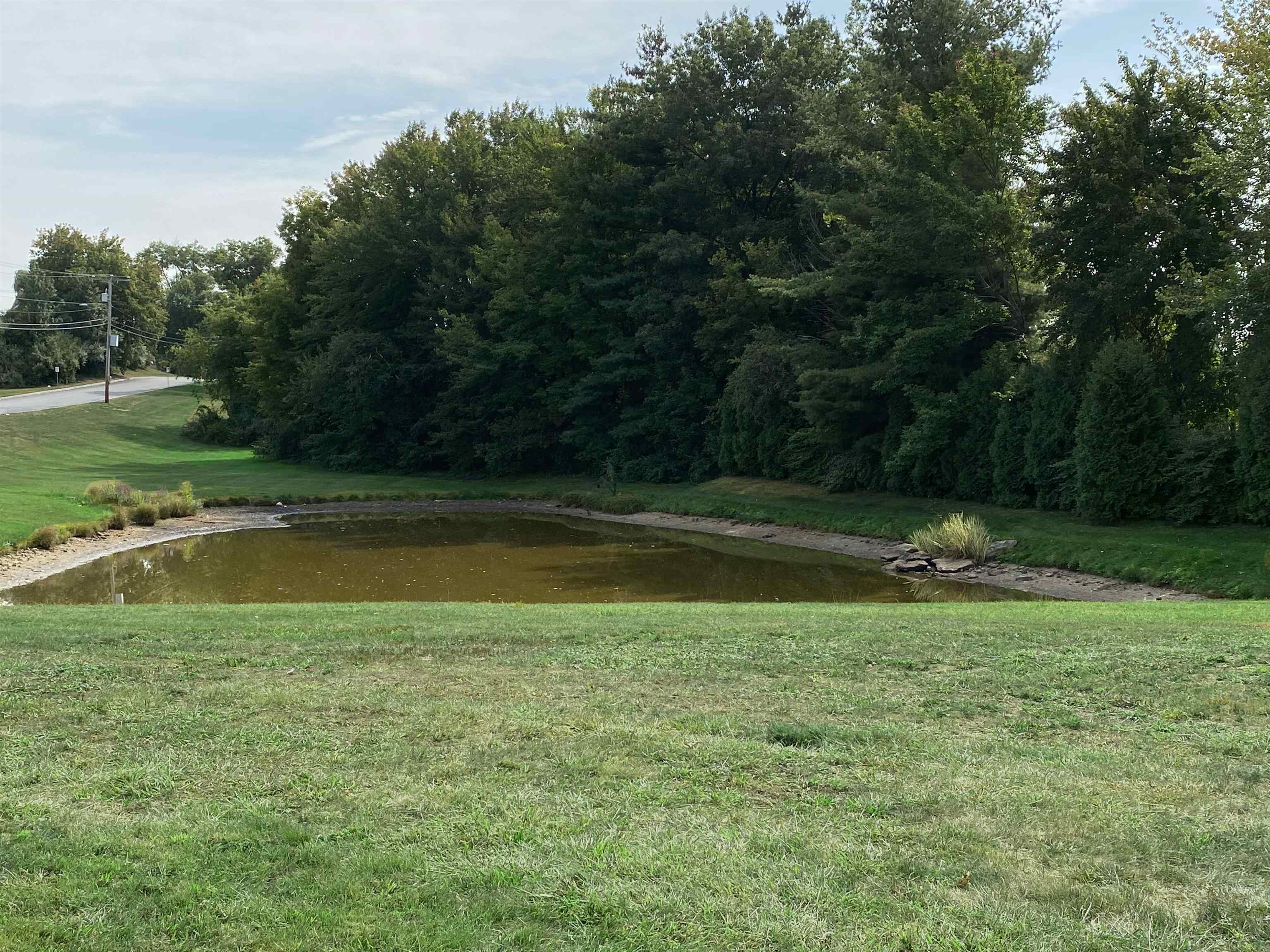 385 Huse Road, Unit 15 Manchester, NH 03103 - Photo 39 of 42