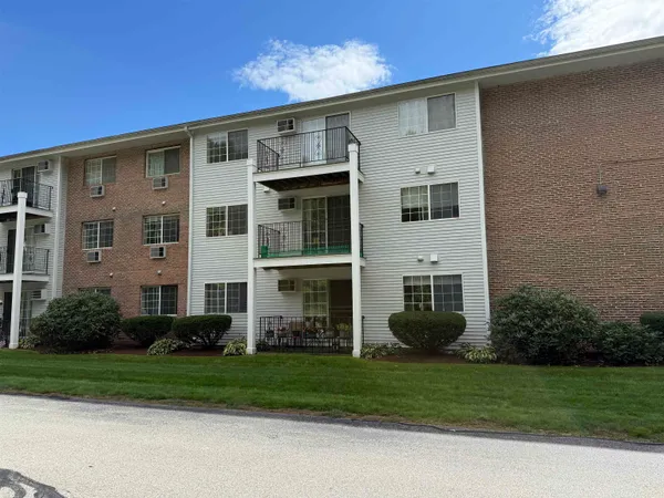 $1,891 | 385 Huse Road, Unit 15, Manchester, NH 03103