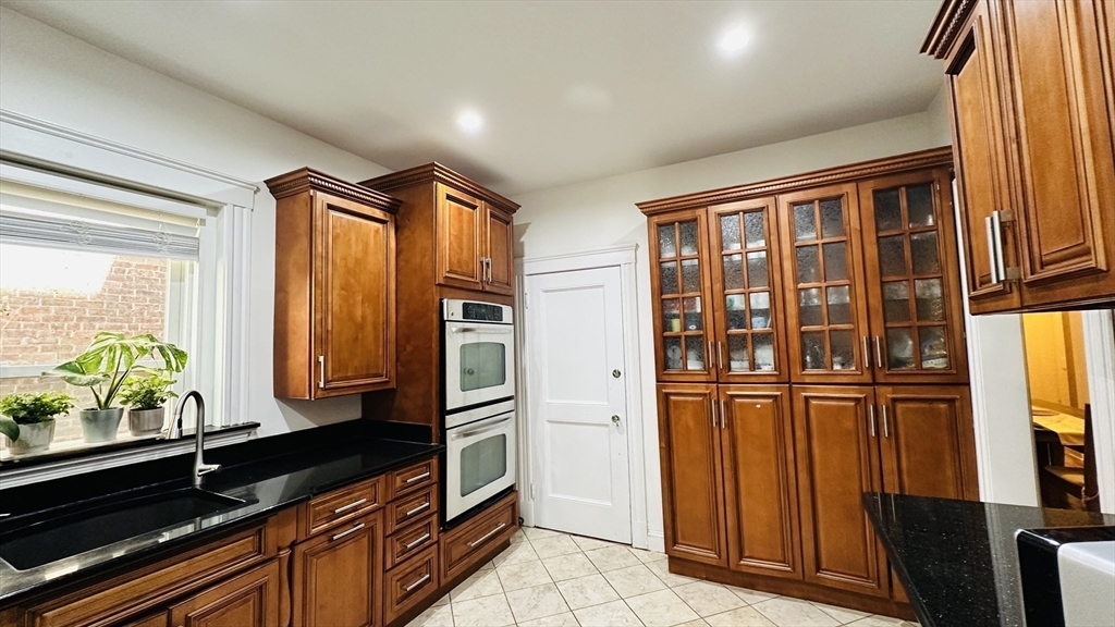 96 Naples Road, Unit 2 Brookline, MA 02446 - Photo 9 of 15