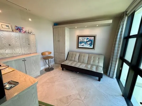 $1,550,000 | 1111 Crandon Boulevard, Unit C902, Key Biscayne, FL 33149