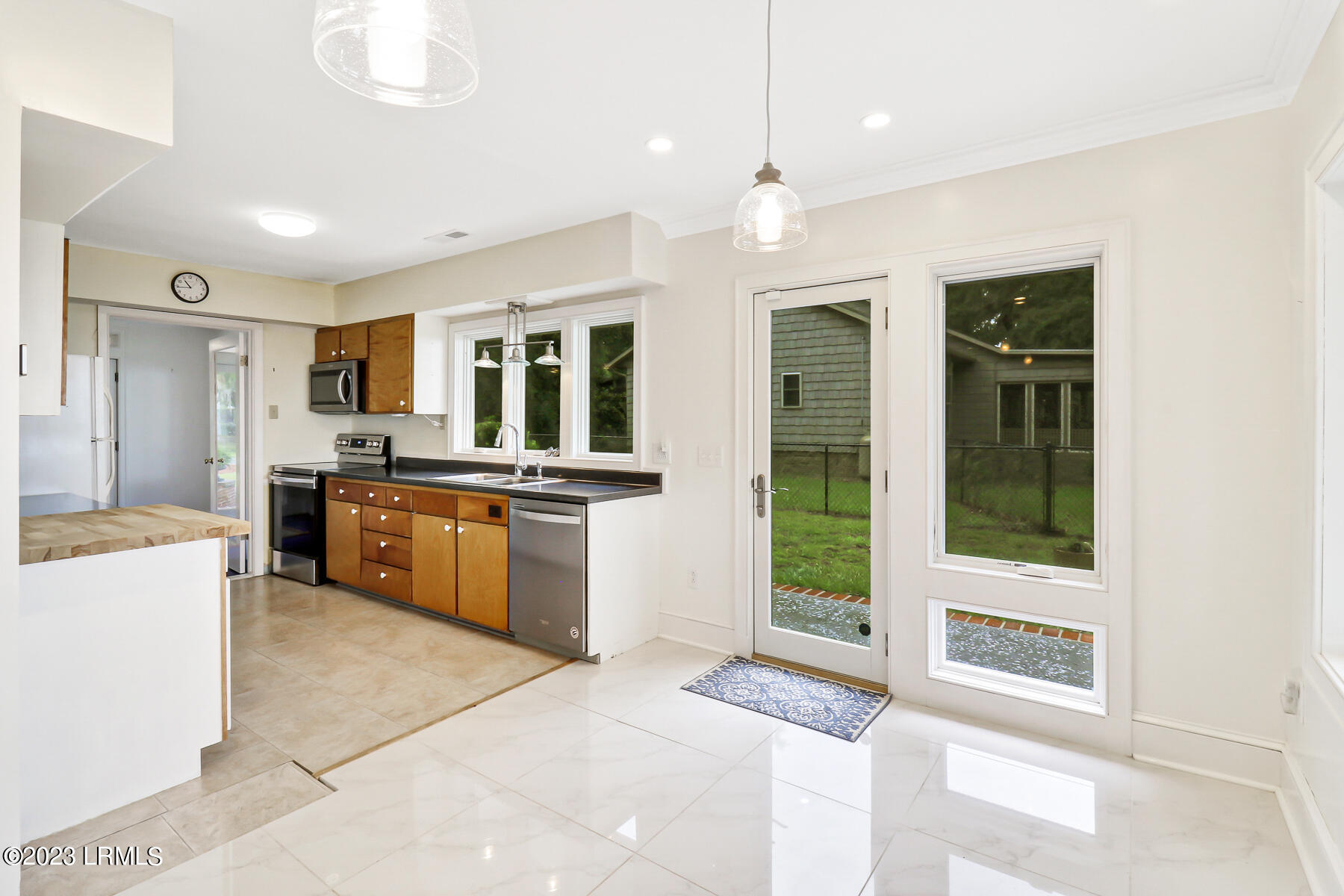 71 Fort Fremont Road St. Helena Island, SC 29920 - Photo 23 of 50 Kitchen