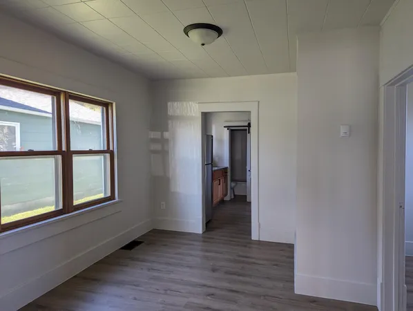 $67,000 | 212 2nd Avenue, Enderlin, ND 58027