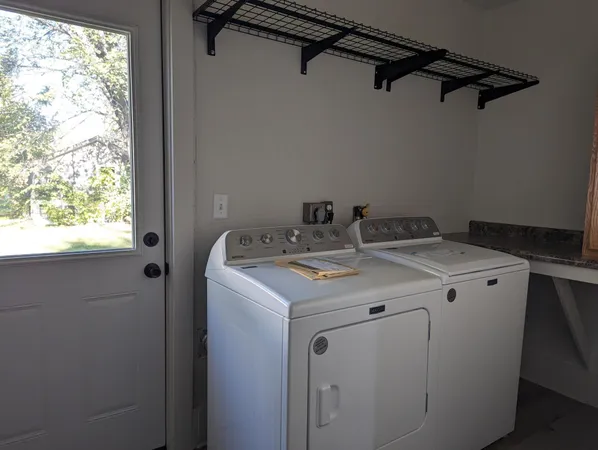 $67,000 | 212 2nd Avenue, Enderlin, ND 58027