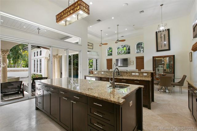 $3,800,000 | 170 Ocean Boulevard, Golden Beach, FL 33160