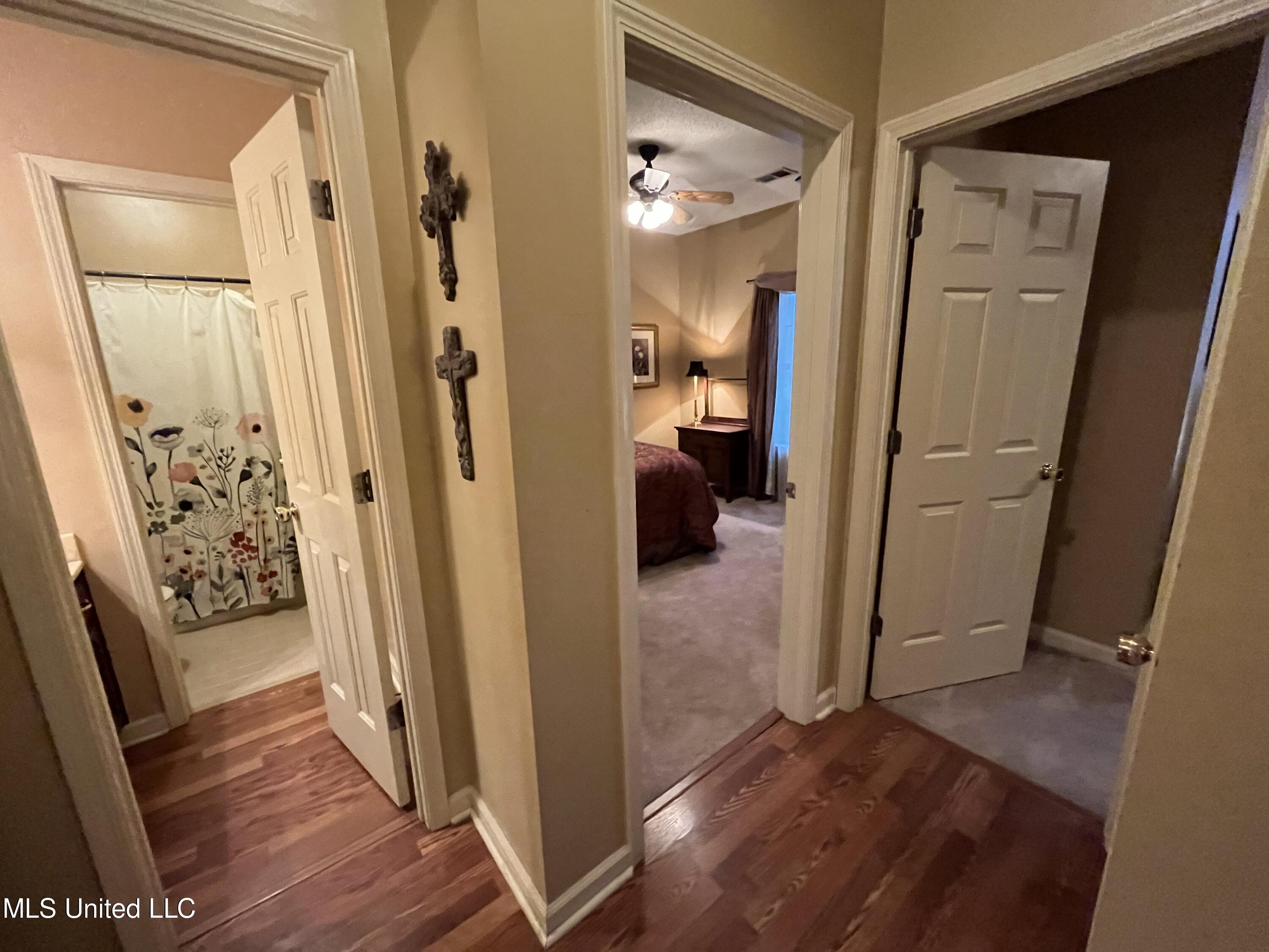 5725 Malone Road Olive Branch, MS 38654 - Photo 18 of 54 20230309_224116472_iOS