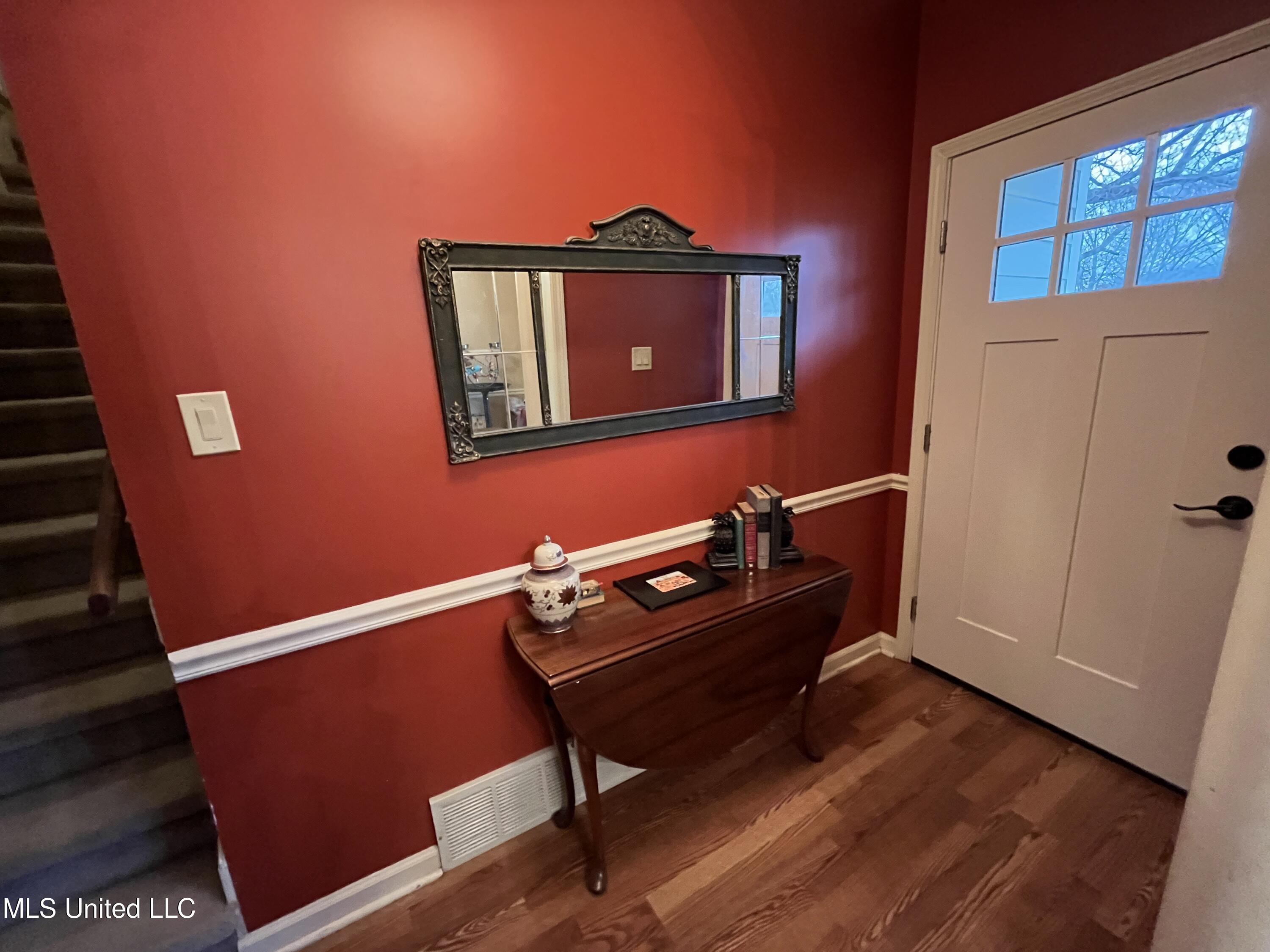5725 Malone Road Olive Branch, MS 38654 - Photo 5 of 54 20230309_221959841_iOS