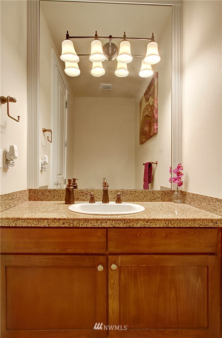 5120 Northeast 10th Street Renton, WA 98059 - Photo 12 of 25 Gallery Image 12
