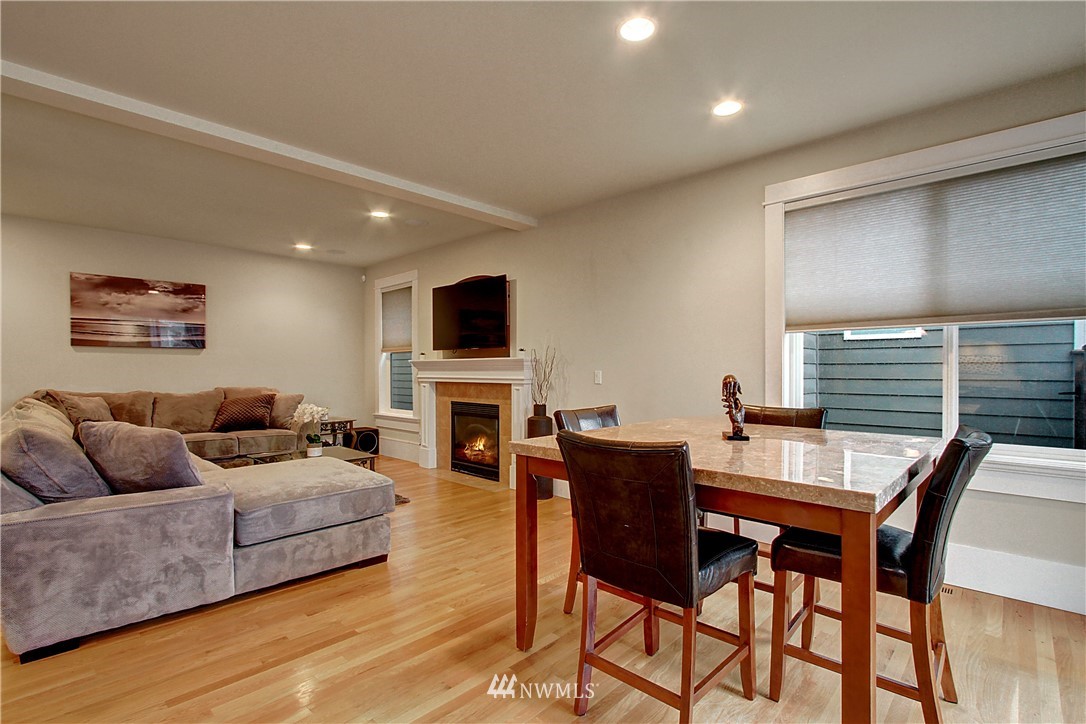 5120 Northeast 10th Street Renton, WA 98059 - Photo 8 of 25 Gallery Image 8