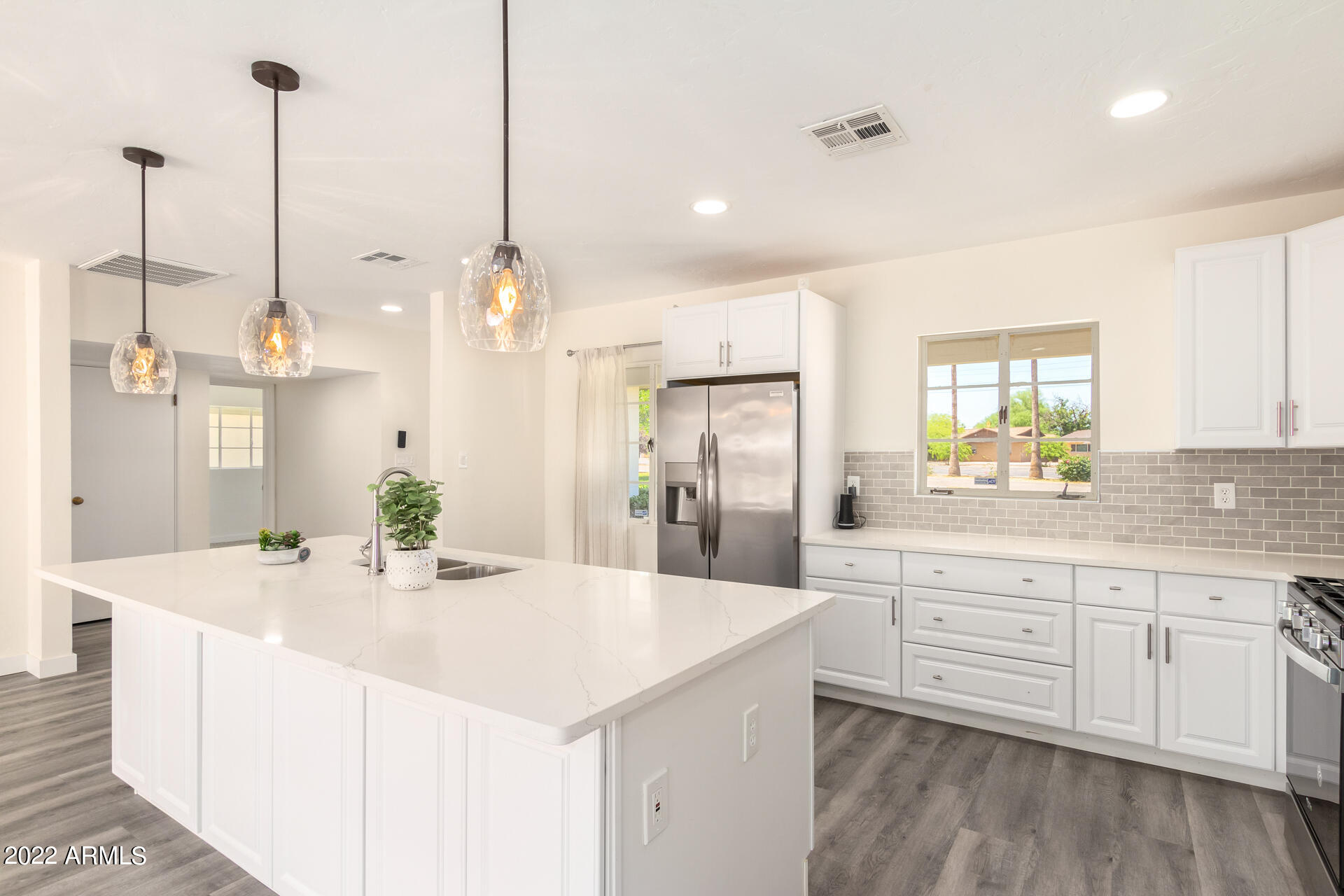 2137 West Thomas Road Phoenix, AZ 85015 - Photo 19 of 58 0024-22-Thomas