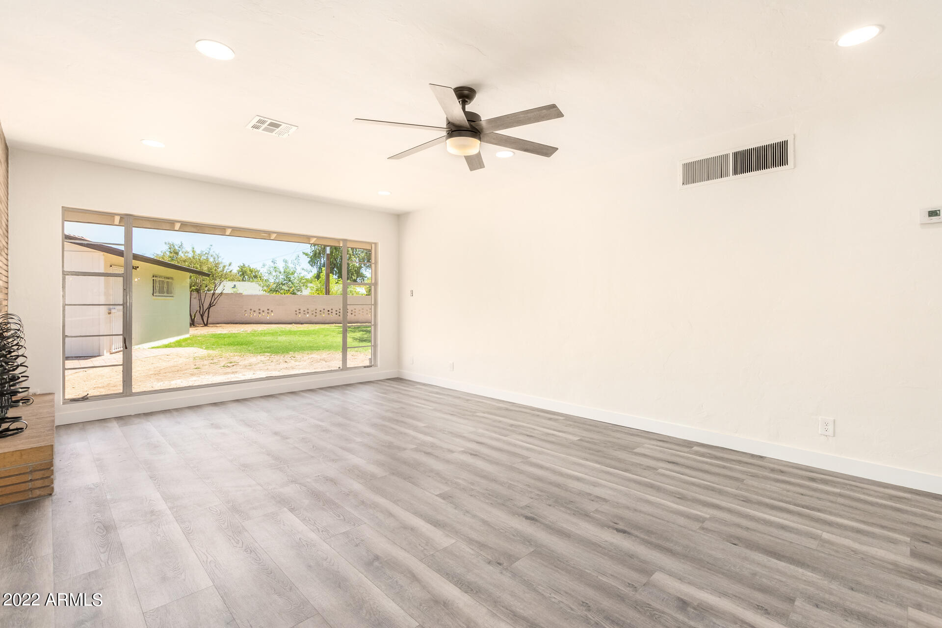 2137 West Thomas Road Phoenix, AZ 85015 - Photo 10 of 58 0012-10-Thomas