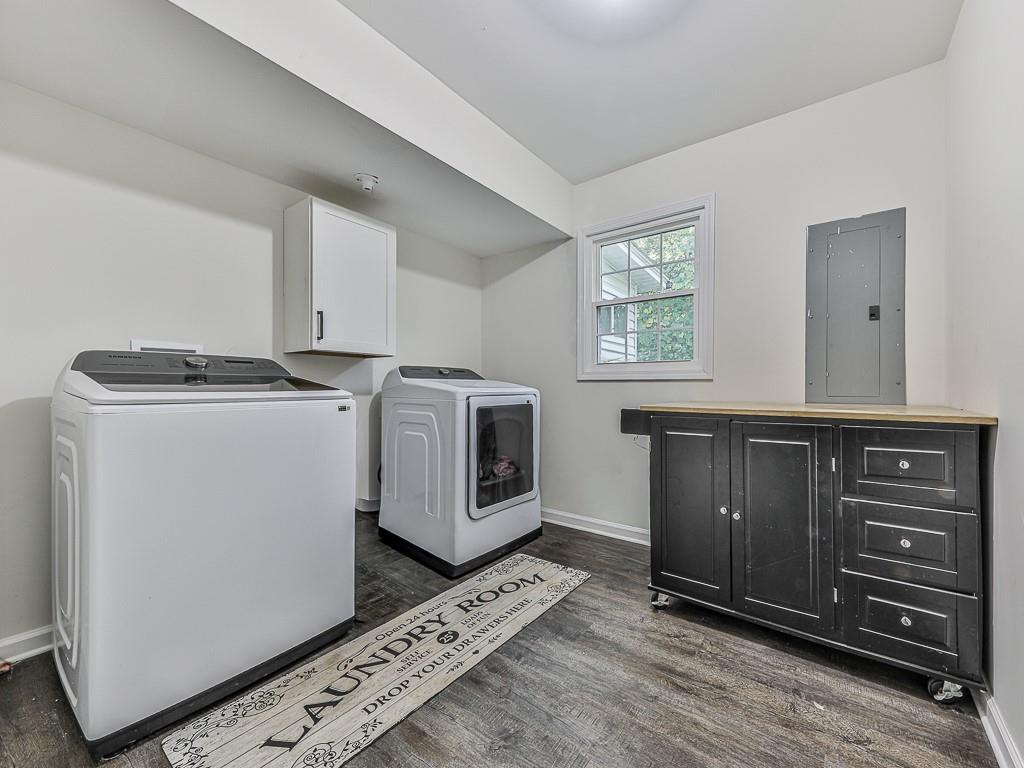 87 Jones Street Jasper, GA 30143 - Photo 17 of 25 a utility room with dryer and washer