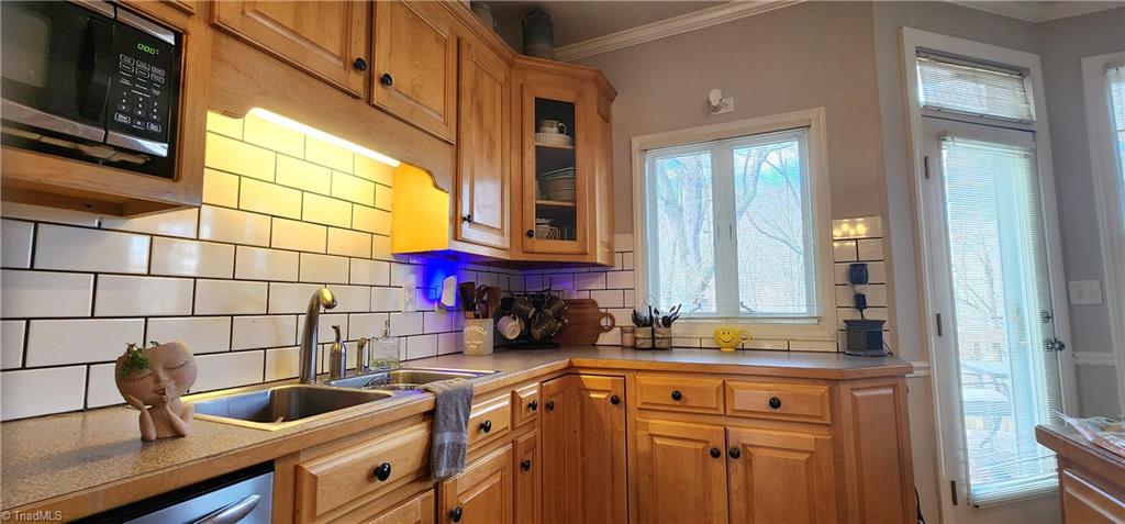 102 Oaklawn Road Mount Airy, NC 27030 - Photo 23 of 41 Gallery Image 23