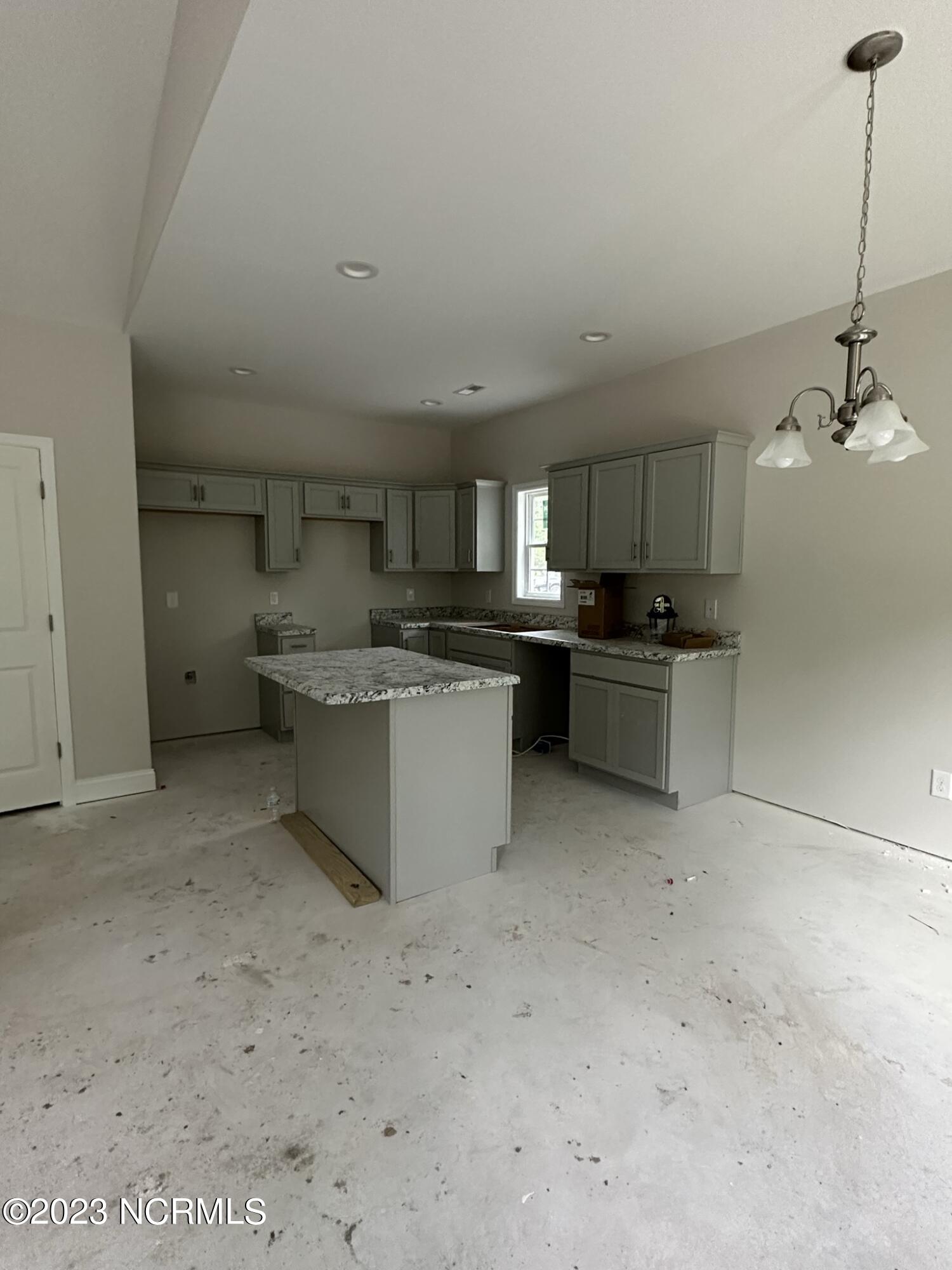 135 Queens Haven Road Hubert, NC 28539 - Photo 4 of 12 Kitchen