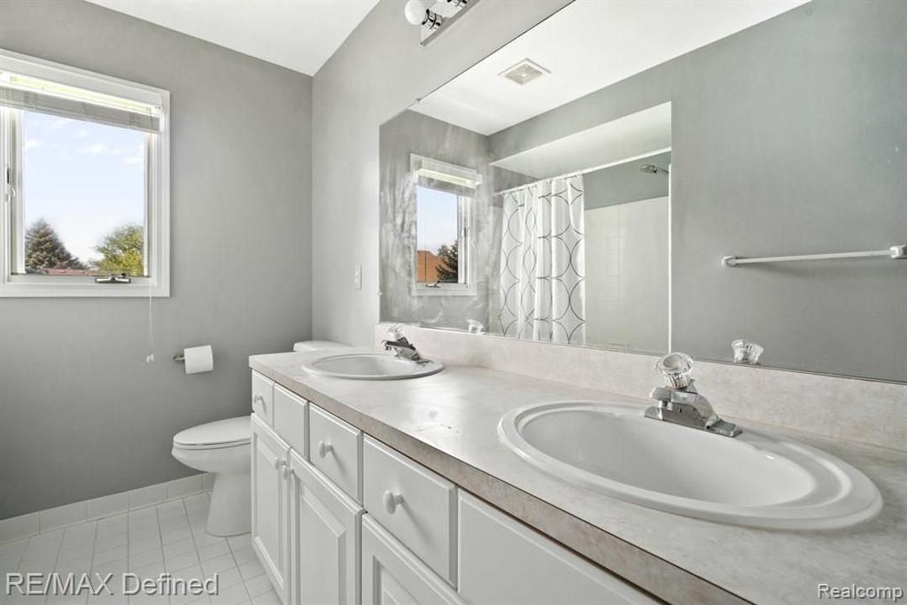 1158 Brunswick Rochester Hills, MI 48309 - Photo 27 of 47