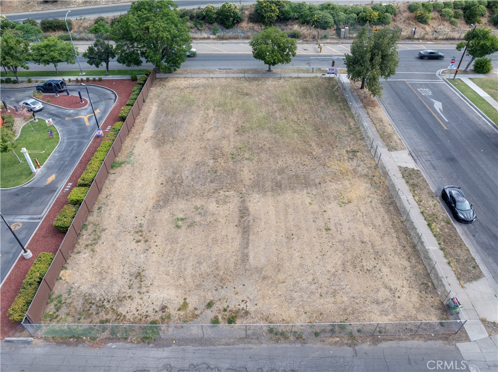 1004 West 13th Street Merced, CA 95341 - Photo 8 of 9