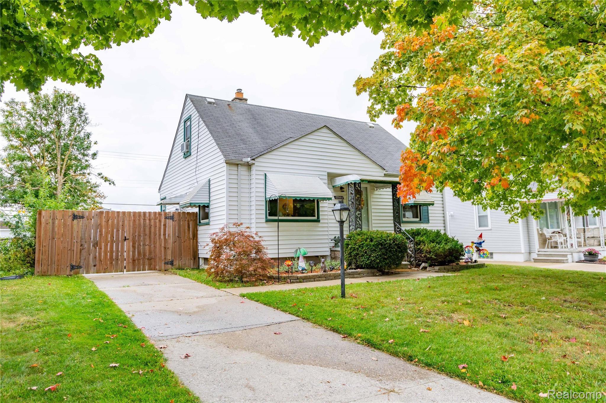 17544 Reno, Riverview (2 of 18).jpg