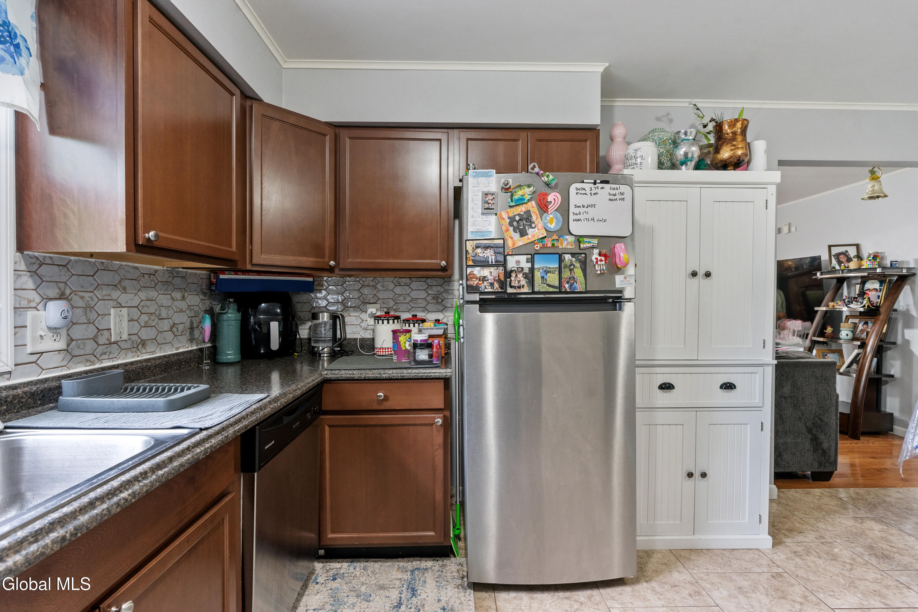 216 Gifford Road Schenectady, NY 12304 - Photo 9 of 30 23-print-216-gifford-rd