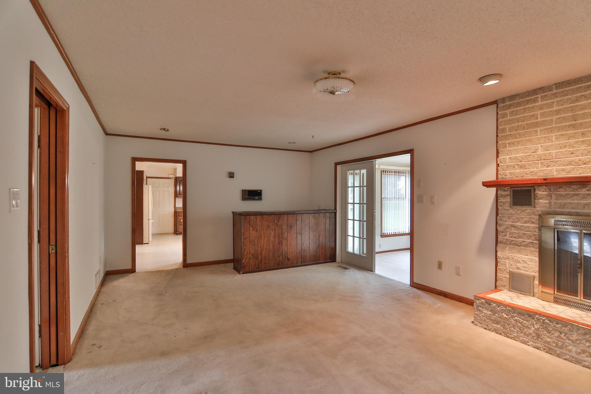 875 Parkway Road Allentown, PA 18104 - Photo 11 of 33 Gallery Image 11