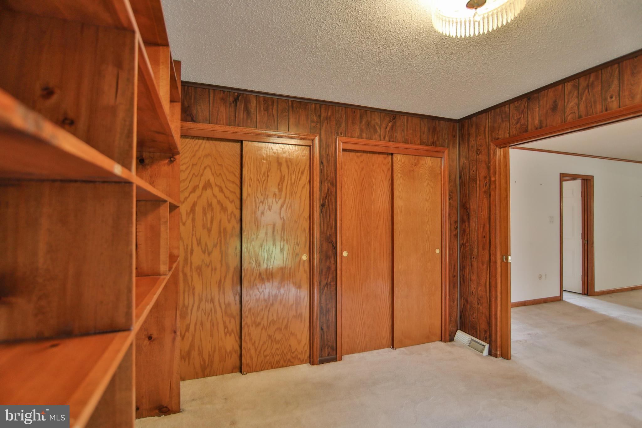 875 Parkway Road Allentown, PA 18104 - Photo 13 of 33 Gallery Image 13