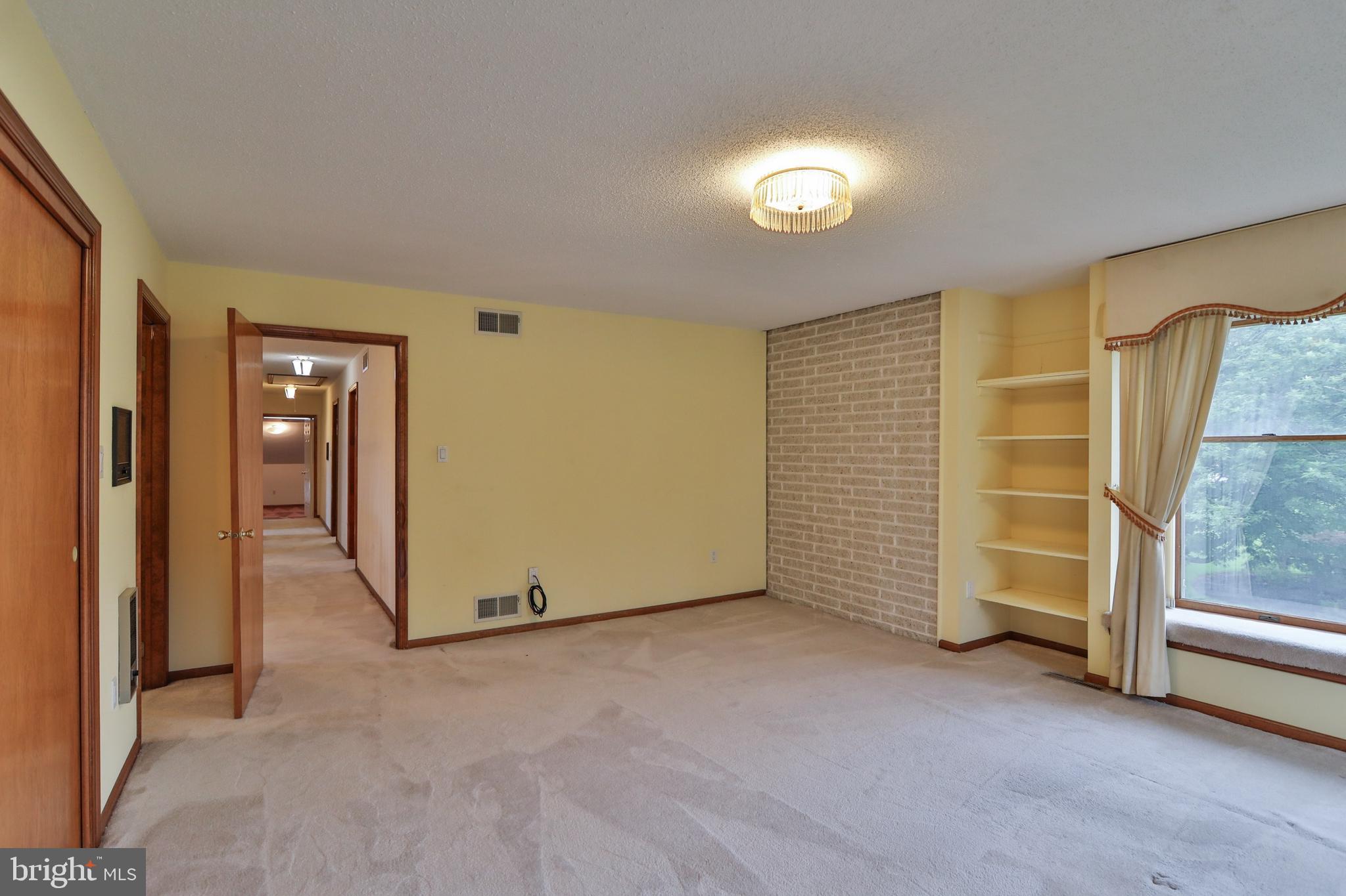 875 Parkway Road Allentown, PA 18104 - Photo 23 of 33 Gallery Image 23