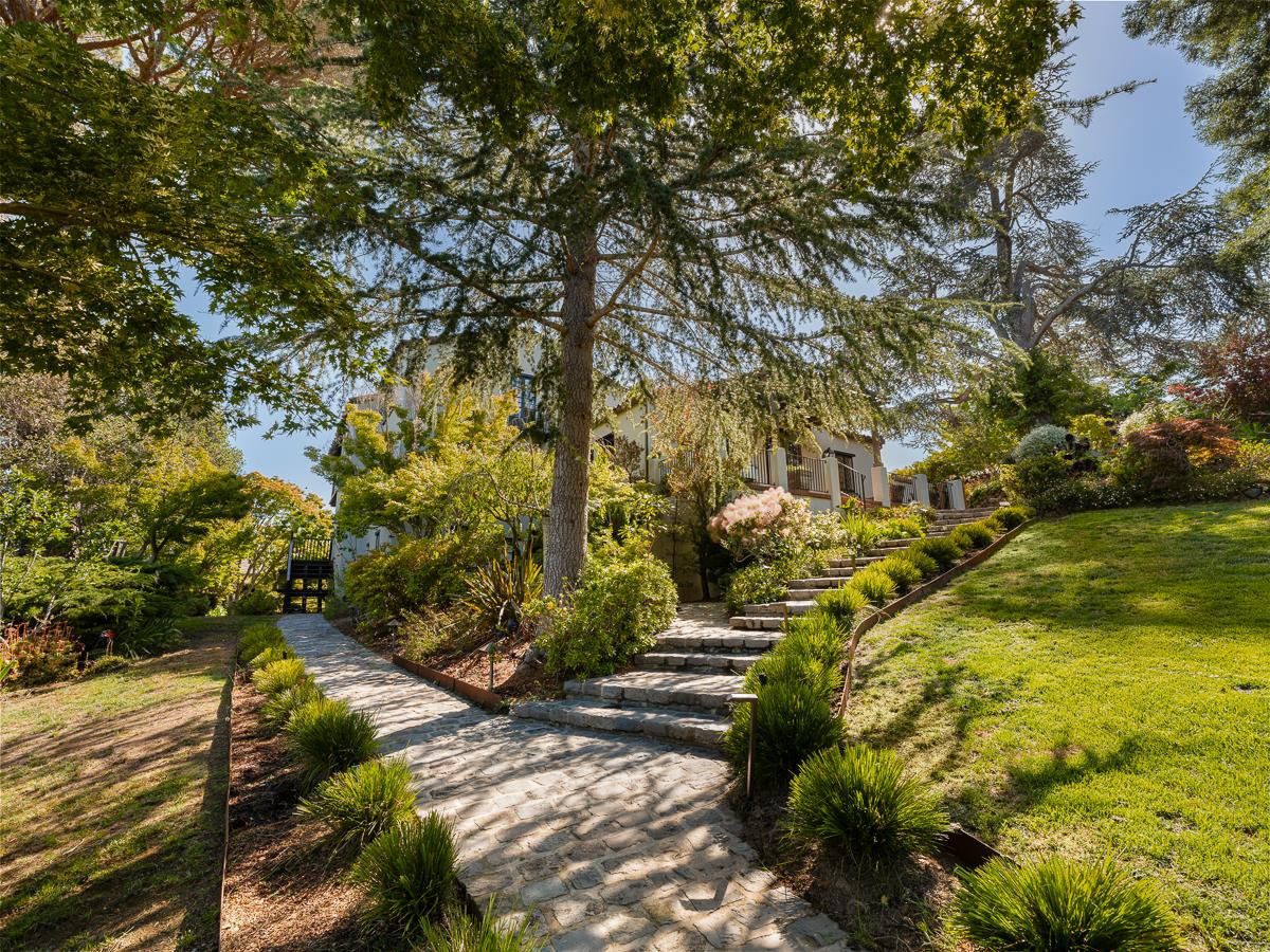 862 Chiltern Road Hillsborough, CA 94010 - Photo 51 of 58 Gallery Image 51