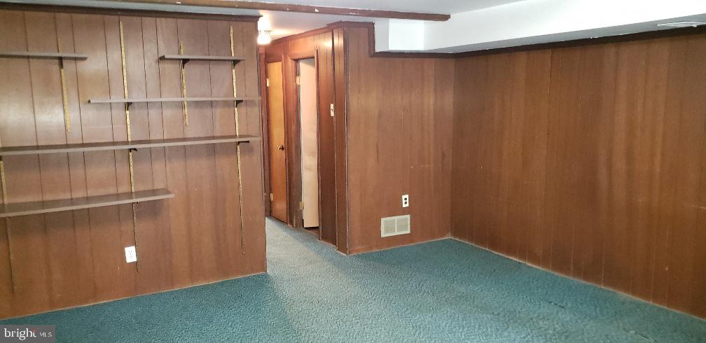 466 Tomlinson Road Philadelphia, PA 19116 - Photo 18 of 23 Gallery Image 18
