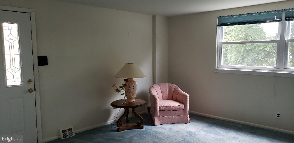 466 Tomlinson Road Philadelphia, PA 19116 - Photo 4 of 23 Gallery Image 4