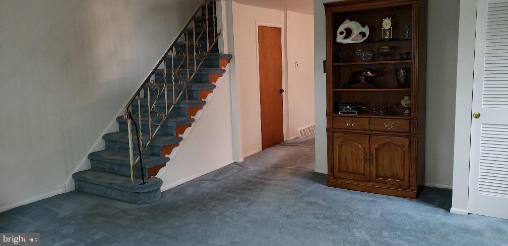 466 Tomlinson Road Philadelphia, PA 19116 - Photo 5 of 23 Gallery Image 5
