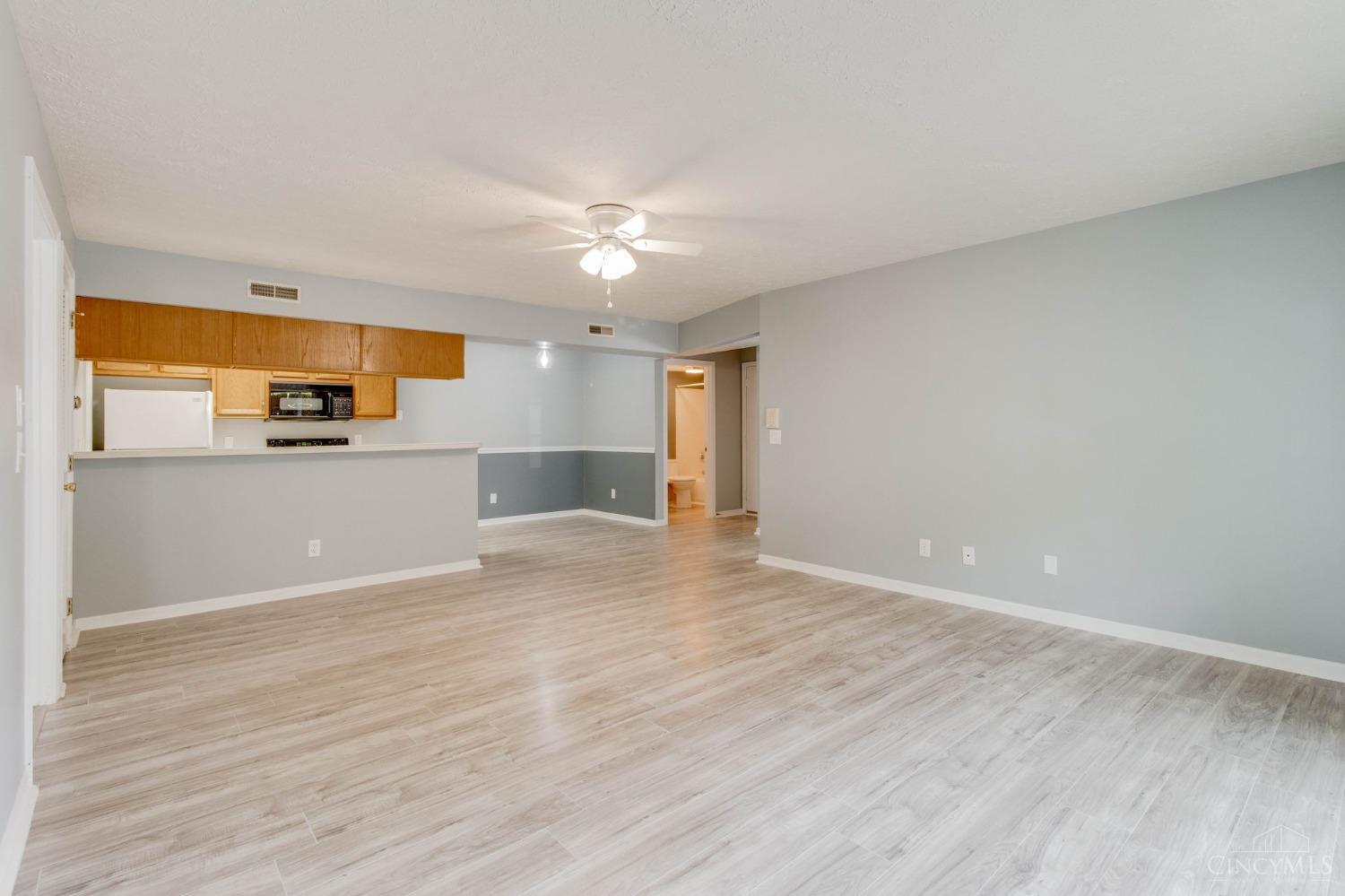 5757 Cheviot Road, Unit 1A Cincinnati, OH 45247 - Photo 7 of 30