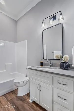 $699,900 | 1827 Gravel Point Road, Frierson, LA 71027