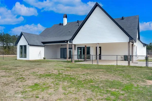 $699,900 | 1827 Gravel Point Road, Frierson, LA 71027