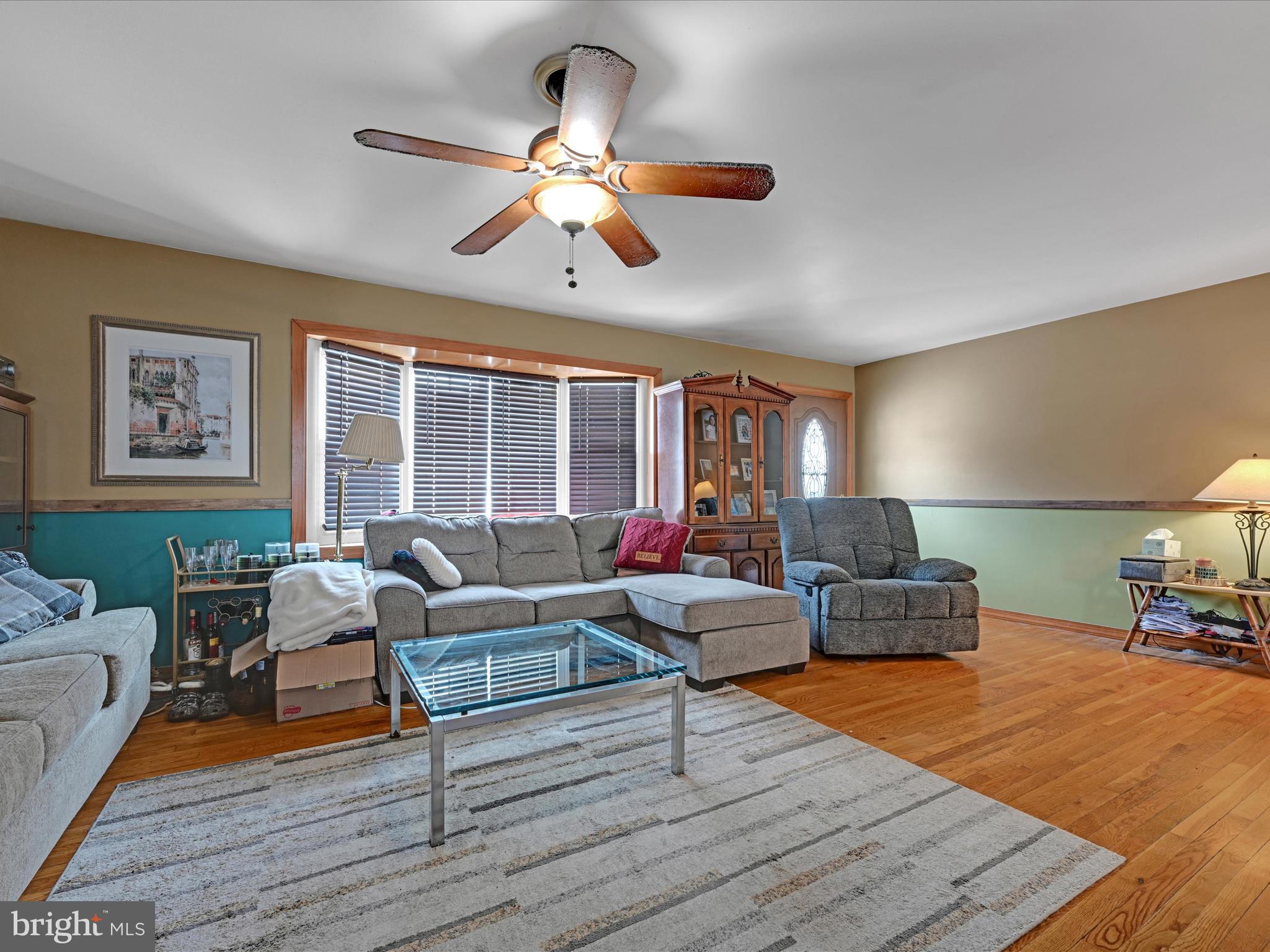 6296 Meadowview Road Germansville, PA 18053 - Photo 3 of 32 Living Room