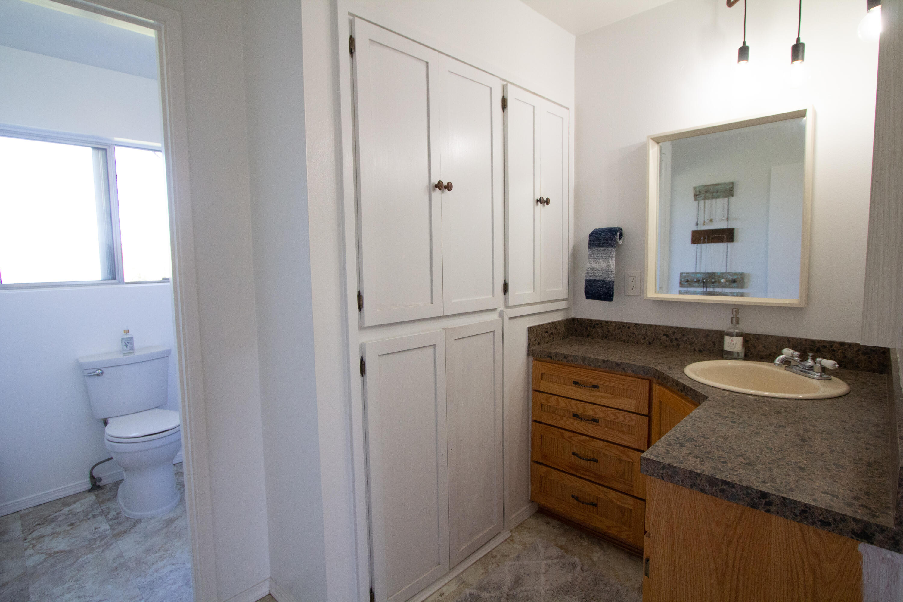 2500 Frontage Road Klamath Falls, OR 97601 - Photo 42 of 98 47