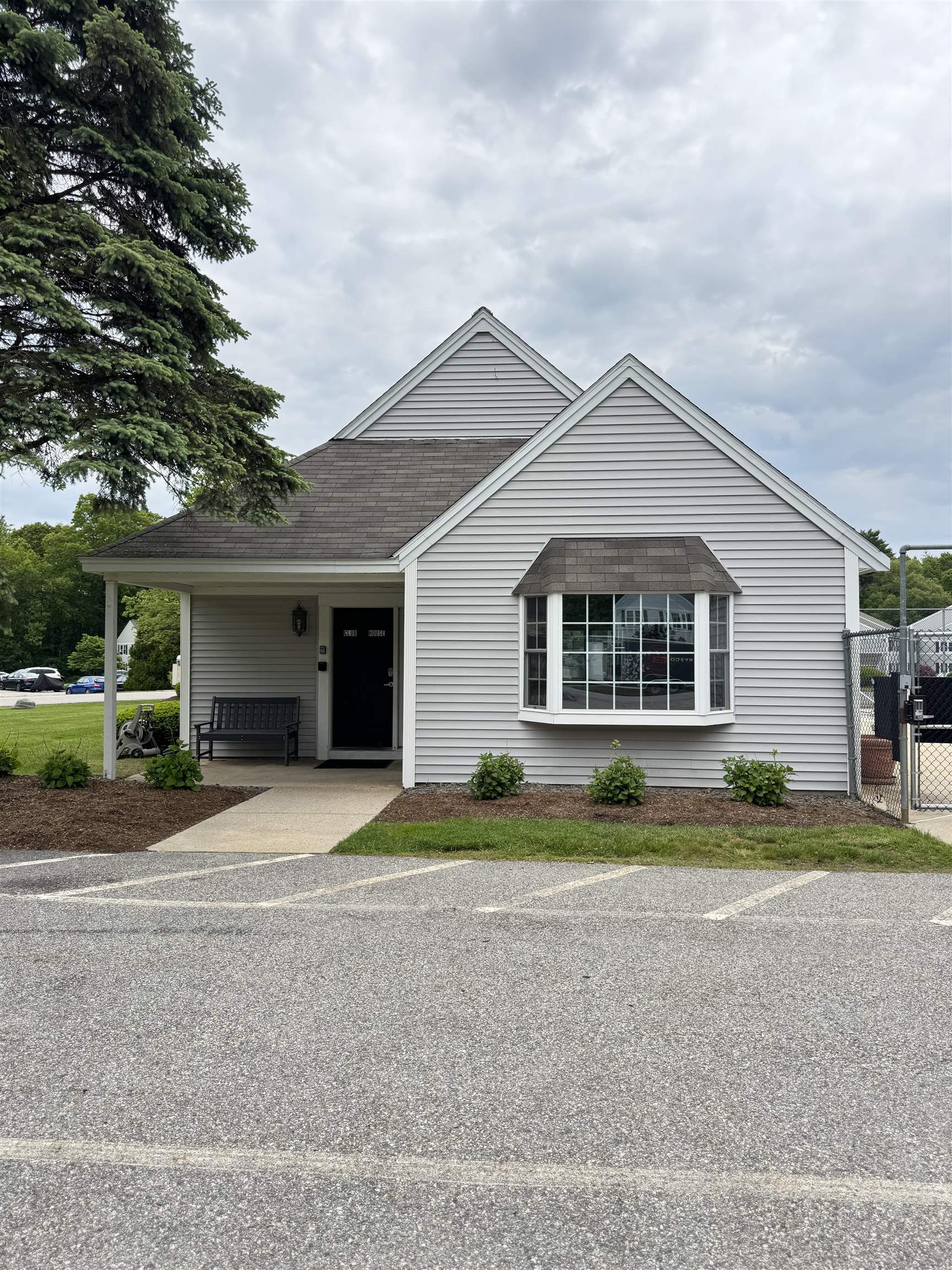 50 Brookside Drive, Unit I4 Exeter, NH 03833 - Photo 17 of 21