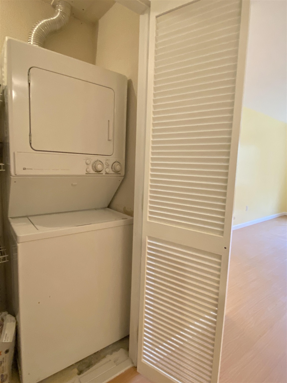 50 Brookside Drive, Unit I4 Exeter, NH 03833 - Photo 8 of 21