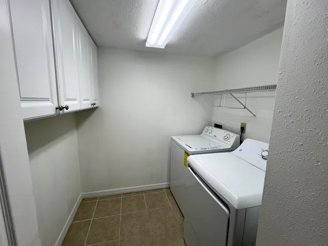 $2,000 | 1115 Green Pine Boulevard, Unit D1, West Palm Beach, FL 33409